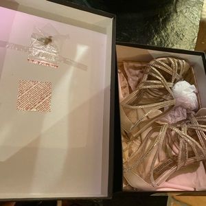 Badgley Mischka Crystal heels size 7